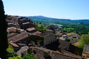 Gallery image of GRILAF - Au cœur du village typique de Grimaud appartement coquet in Grimaud