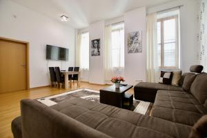Posedenie v ubytovaní Premium Apartment by Hi5 - Vitkovics Suite