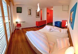 Foto da galeria de Schnider Bed&Breakfast und Café em Vals