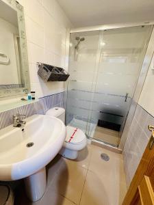 Ένα μπάνιο στο A823 - Cala Palmera - 2004 Finestrat s.l.