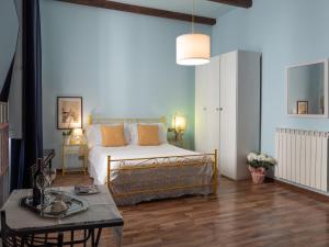 A bed or beds in a room at Affittacamere Firenze in Libertà Parterre