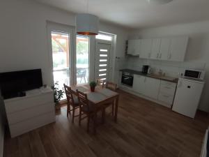 Köök või kööginurk majutusasutuses Relax Apartment