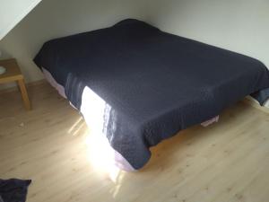 Postel nebo postele na pokoji v ubytování Veberöd Centrum Apartment