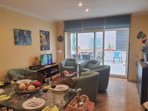 Posedenie v ubytovaní Apartamentos Ferrán Paqui