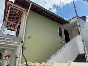une maison en cours de rénovation dans l'établissement Cantinho do Aconchego, à São Lourenço