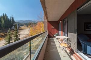 A balcony or terrace at Beaver Run Resort 4237 by Great Western Lodging