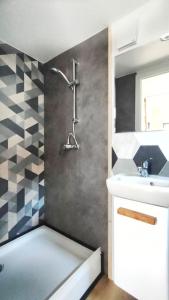 Fotografie z fotogalerie ubytování Przytulny domek 150 m od jeziora v destinaci Charzykowy