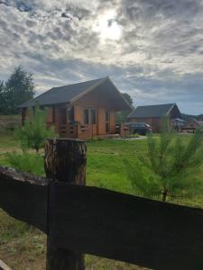 Φωτογραφία από το άλμπουμ του Kaszubskie Łąki domek nr 4 σε Łąkie