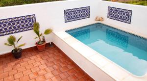 Swimmingpoolen hos eller tæt på Casa rural El Tejar