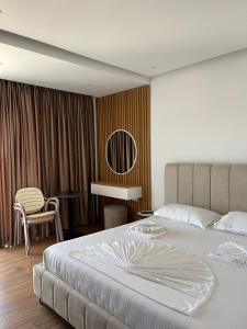 Postel nebo postele na pokoji v ubytování Sea La Vie by Hotel Anna + 37 fotografií