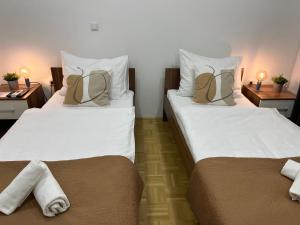 Postel nebo postele na pokoji v ubytování For5
