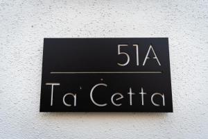 Certifikát, hodnocení, plakát nebo jiný dokument vystavený v ubytování Ta Cetta