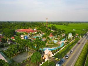an aerial view of a park with a water park at Hotel Sunrise By Hype in Villavicencio