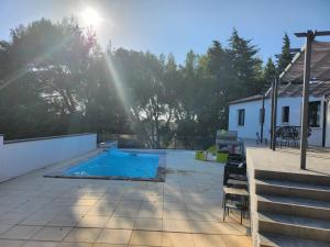 Photo de la galerie de l'établissement Villa avec piscine, à Saint-Gilles