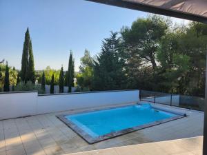 Photo de la galerie de l'établissement Villa avec piscine, à Saint-Gilles