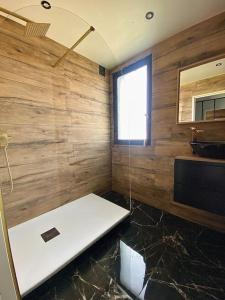 Et badeværelse på L’élégant cosy
