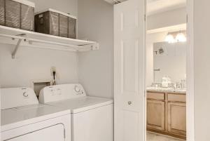 A bathroom at The Wright Place Close To All Fireplace