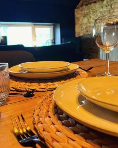 Nápoje v ubytování Gîte Sept Fontaines * Jacuzzi & Sauna + 13 fotografií