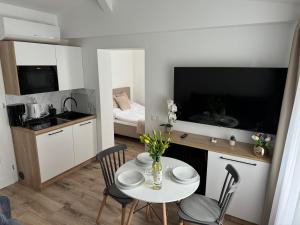Kuchyňa alebo kuchynka v ubytovaní Apartamenty Misdroy Parking Gratis 250 m od plaży