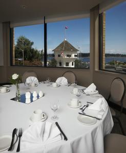 Restaurace v ubytování Coast Bastion Hotel