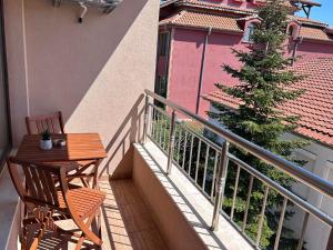 Balkón nebo terasa v ubytování Апартаменти Bella Deluxe