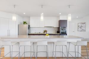 Samphire Middleton-Beach - BYO Linen - Wi-Fi-Luxury-Family廚房或簡易廚房