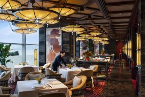 Restaurace v ubytování Mandarin Oriental, Macau