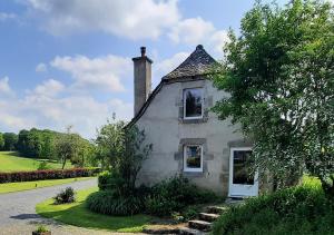 Κήπος έξω από το Domaine de Mezeyrac - Laguiole