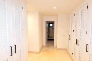 Fotografia z galérie ubytovania Luxury 4 BD Penthouse with Private Pool by Hostlovers v Marbelli