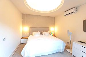 Fotografia z galérie ubytovania Luxury 4 BD Penthouse with Private Pool by Hostlovers v Marbelli