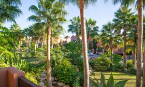 Fotografia z galérie ubytovania Luxury 4 BD Penthouse with Private Pool by Hostlovers v Marbelli