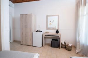 Φωτογραφία από το άλμπουμ του Spyros Rooms στον Πέλεκα