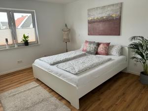Postel nebo postele na pokoji v ubytování Modern & großzügig! Ideal für Familie & Arbeit