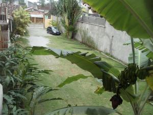 Taman di luar Pousada do Tié