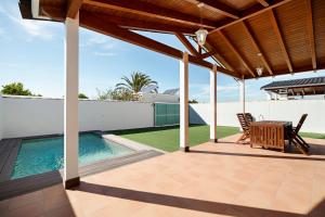Πισίνα στο ή κοντά στο Villa Novo Sancti Petri 3