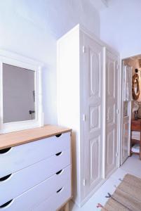 Imagen de la galería de Rustic house in Ano Syros, en Ano Syros