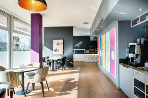 Kuchyň nebo kuchyňský kout v ubytování Premier Inn München City Ost