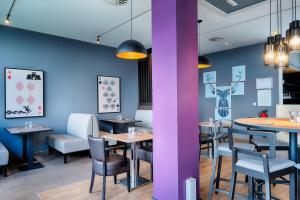 Posezení v ubytování Premier Inn München City Ost