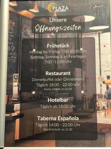 um menu numa janela de um restaurante em Gemütliche Ferienresidenz mit Meerblick em Timmendorfer Strand
