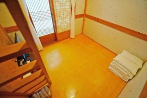Hanok Gotaek Goeul客房内的一张或多张床位