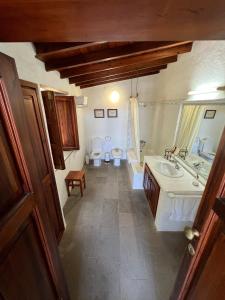 Koupelna v ubytování Finca Exclusiv LA MAreta
