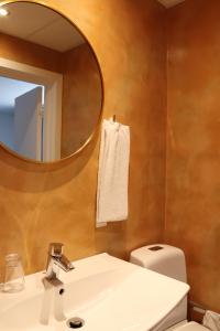 Bilik mandi di Milling Hotel Ansgar