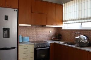 Nhà bếp/bếp nhỏ tại Upper Side Koum-Kapi +11 ảnh