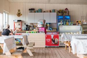 Nápoje v ubytování Domek wczasowy z dostępem do Mini zoo Donkeyszot + 92 fotografií