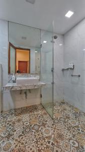 Elphinstone Hotel tesisinde bir banyo