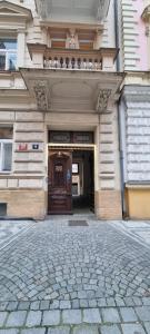 A fachada ou entrada em 2bds apartment in UJEZD - P14