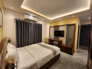 Gallery image of The Wave Resorts Ltd in Nidānia