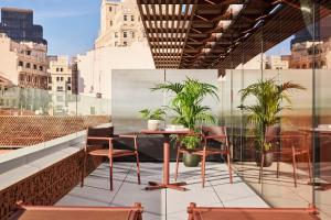 Balkon lub taras w obiekcie Thompson Madrid, by Hyatt