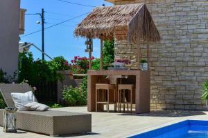 Bazén v ubytovaní Seaview Holiday Home GATSBY alebo v jeho blízkosti