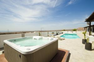 Gallery image of Villa Lucy - By AZ Rentals in Puerto del Carmen